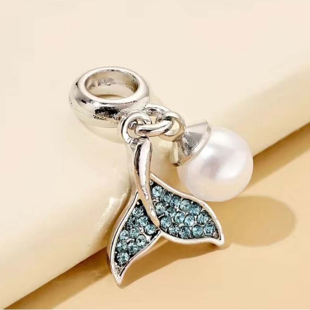 Mermaid charm - Picture 2 of 5
